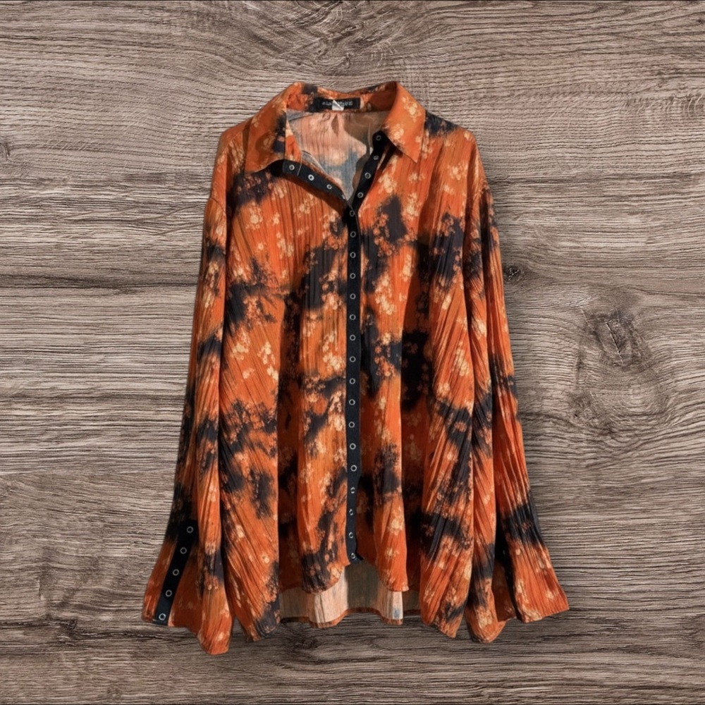 Urban Outfitters Orange and Black Tie-Dye Women's Button Up‎ Top W Bell Sleeves